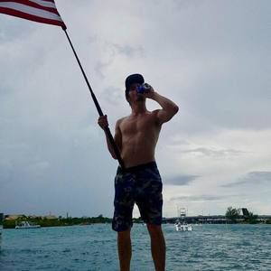 Meet your Posher, Robert